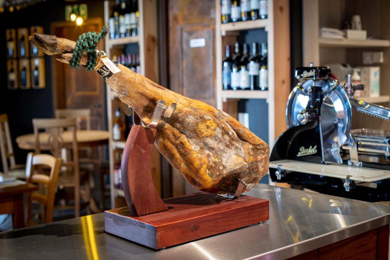 Отель Osteria Pozzo Локарно Экстерьер фото