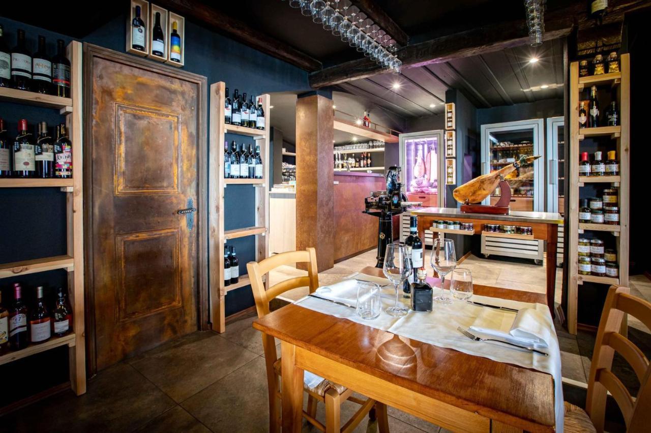 Отель Osteria Pozzo Локарно Экстерьер фото