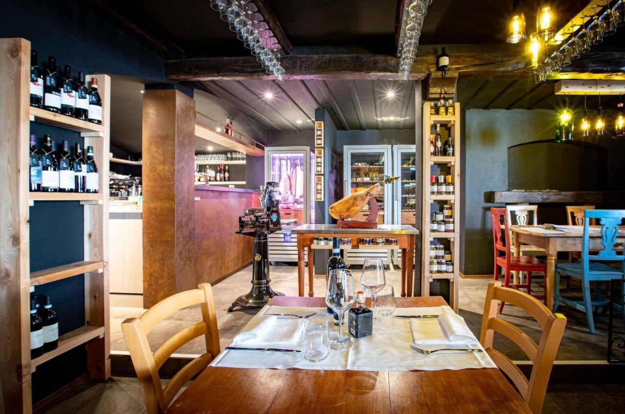 Отель Osteria Pozzo Локарно Экстерьер фото